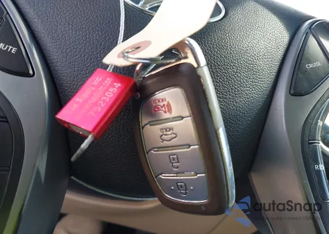 2016 Hyundai Elantra Value Edition z USA, uszkodzony, nr VIN 5NPDH4AE1GH676417